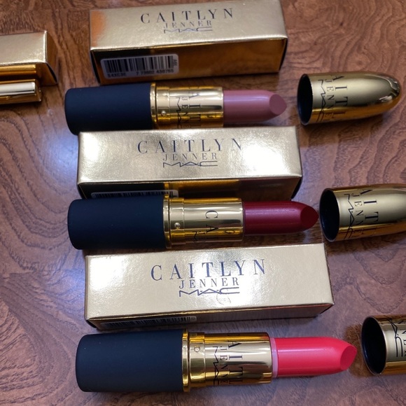 MAC Cosmetics Caitlyn Jenner 8 Piece Set Limited Edition NEW original Boxes.​ - Picture 8 of 10